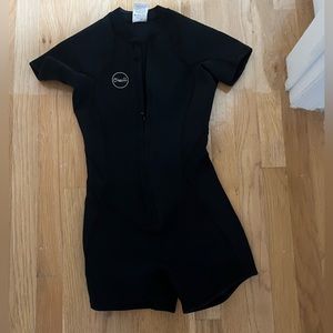 Women’s wet suit